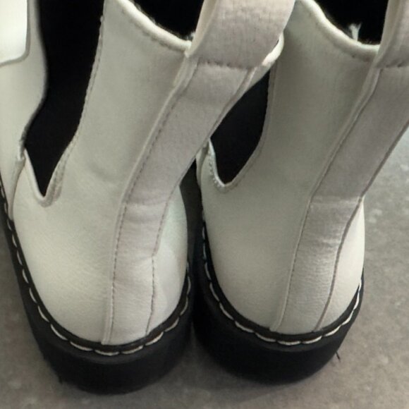 Sincerely Jules Boots - Picture 5 of 8